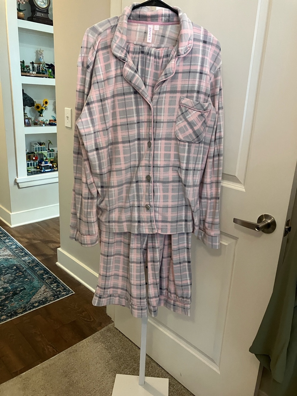 Women's Pink & Gray Plaid Pajama Set - Picture 4 of 5